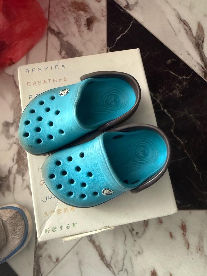 Crocs