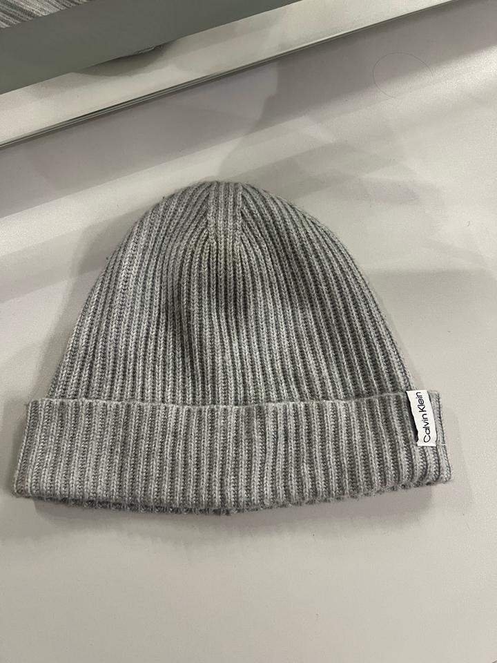 Шапка Calvin Klein