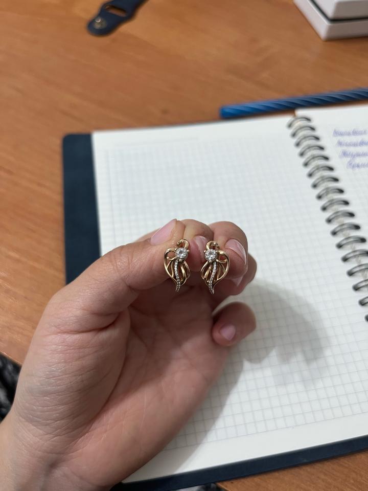 Золотые серьги 585