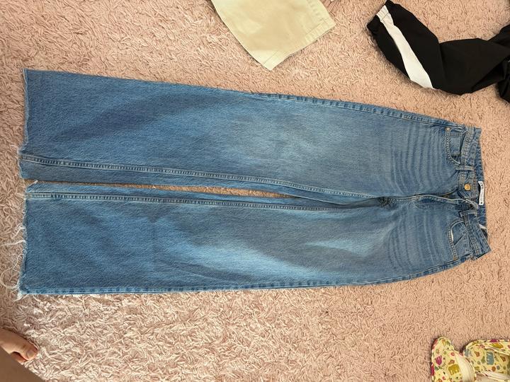 Джинсы Zara