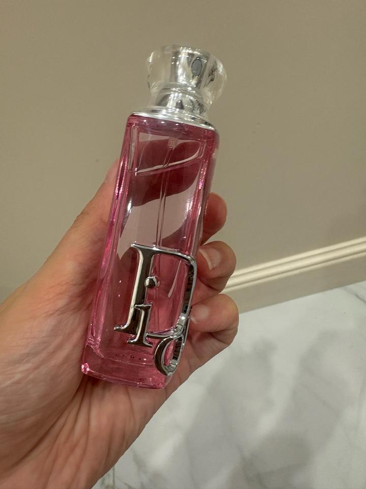 Парфюмерная вода Christian Dior Addict Rosy Glow