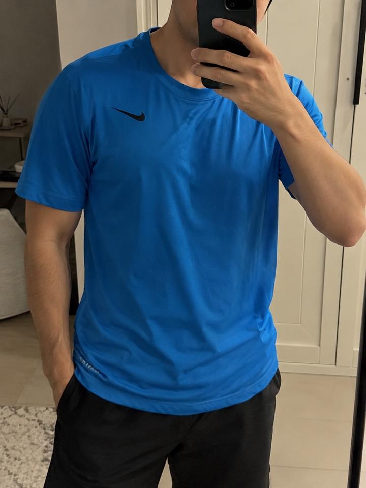 Футболка Nike