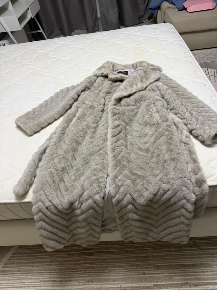 Шуба из искусственного меха