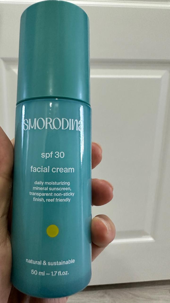 SMORODINA увлажняющий солнцезащитный крем для лица SPF 30