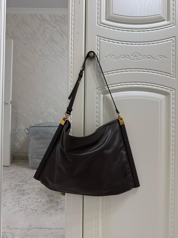 Сумка Charles & Keith