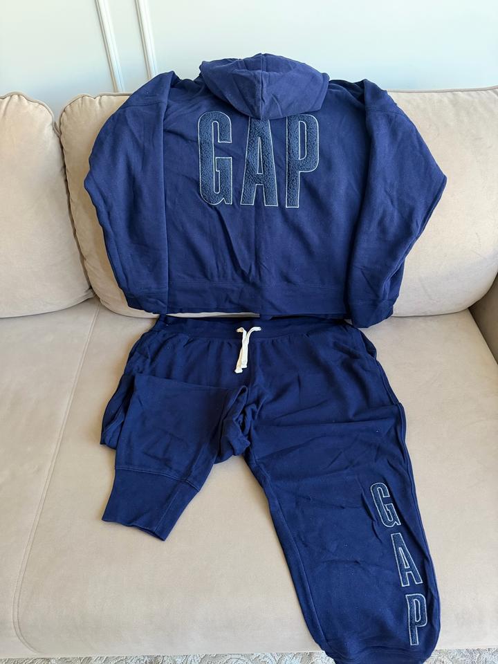 Спортивный костюм GAP