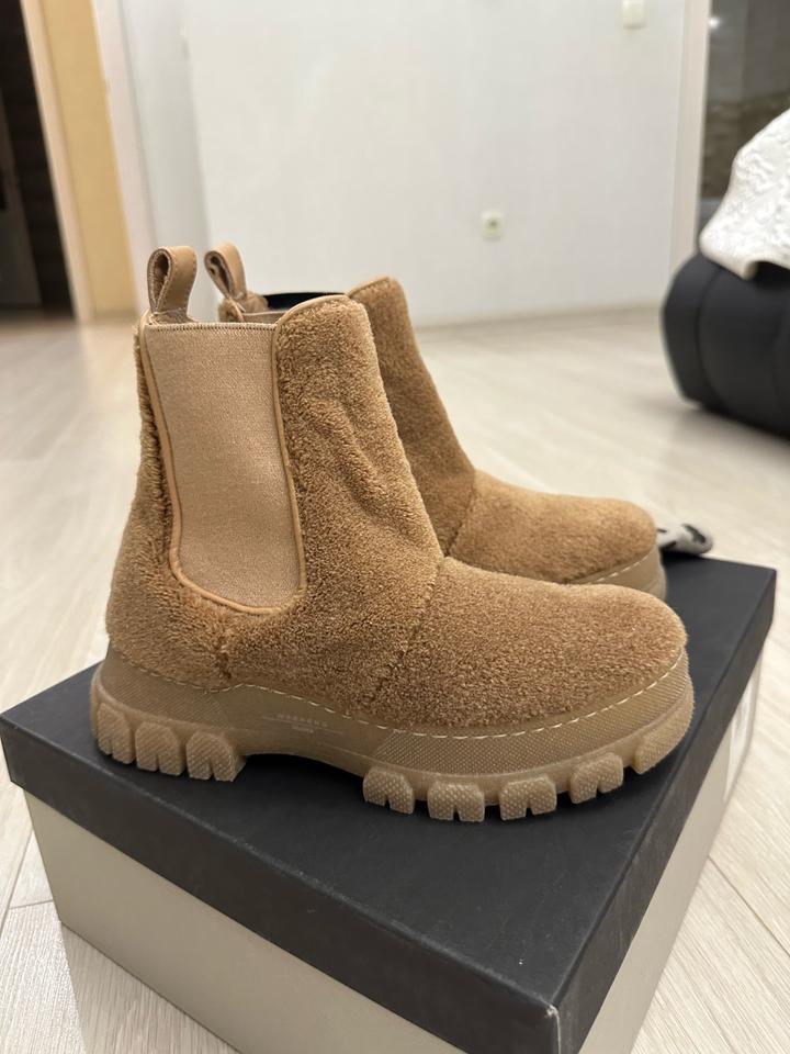 Max Mara