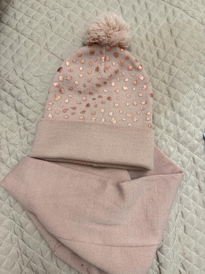 шапка и снуд H&M