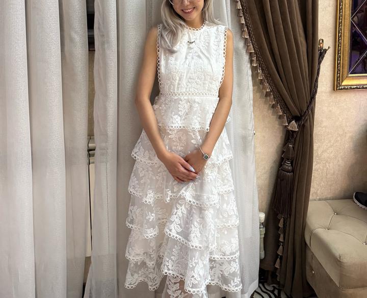 Кружевное ярусное платье