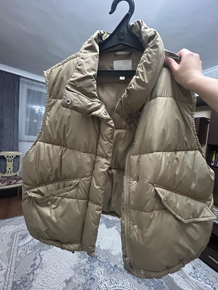 Жилет H&M