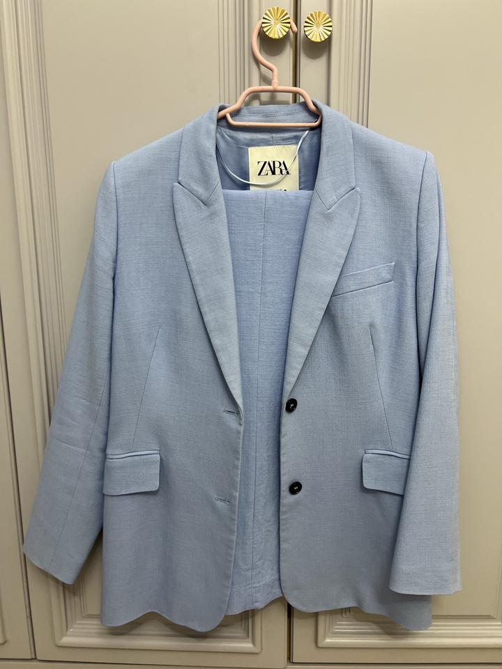 Женский костюм ZARA