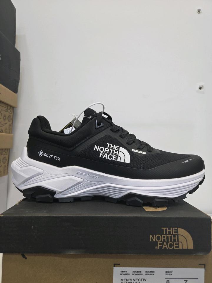 Кроссовки The North Face