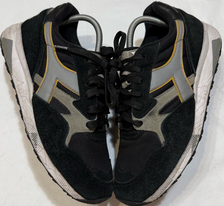 Diadora