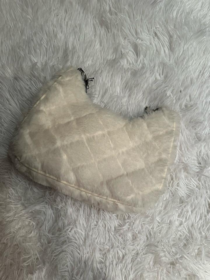 Нет бренда
