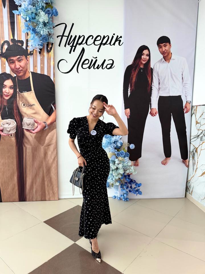 The Ice Collection Черное платье в цветочек