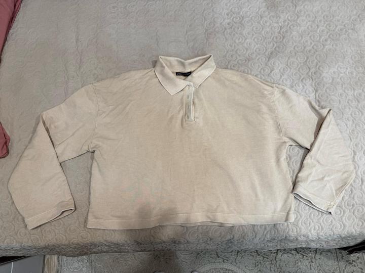 Zara Короткий свитер или кофта