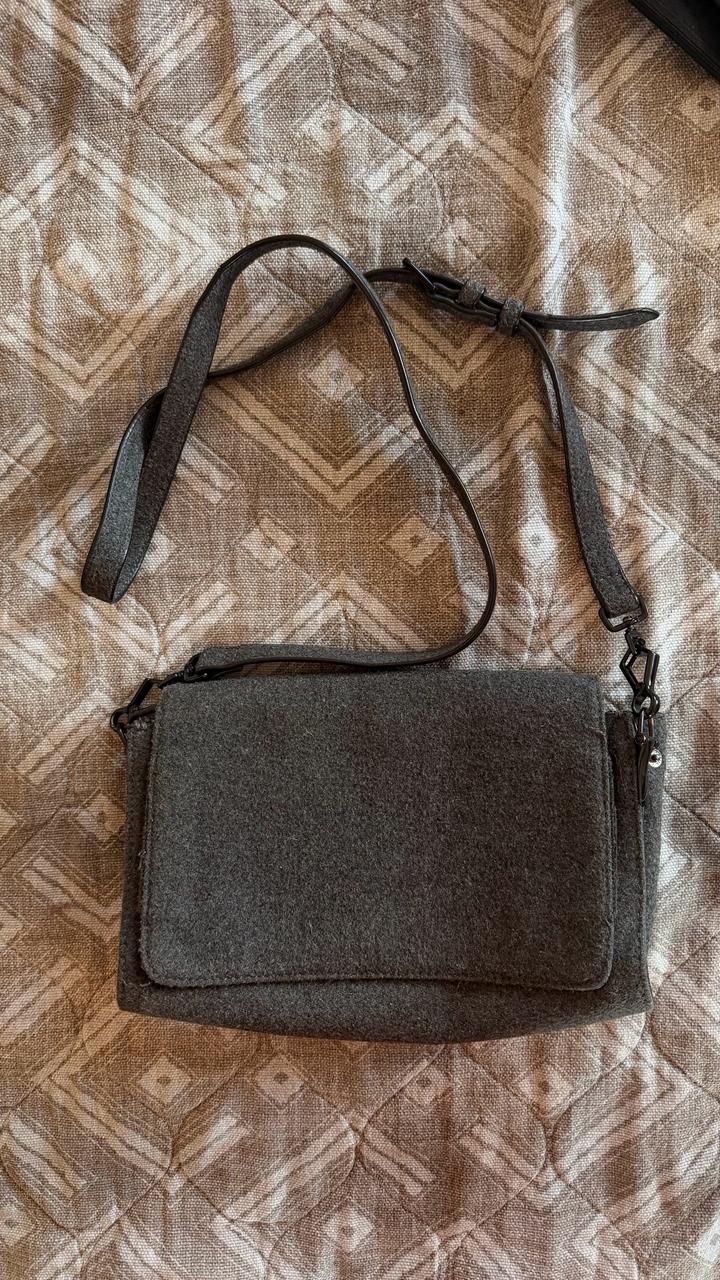 Charles & Keith