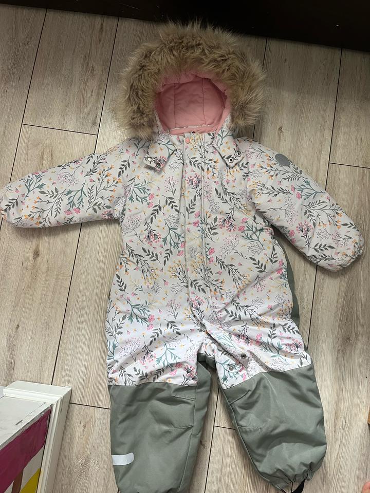 Зимний комбинезон Baby Go