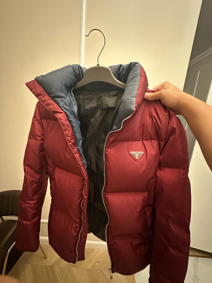 Пуховик Prada