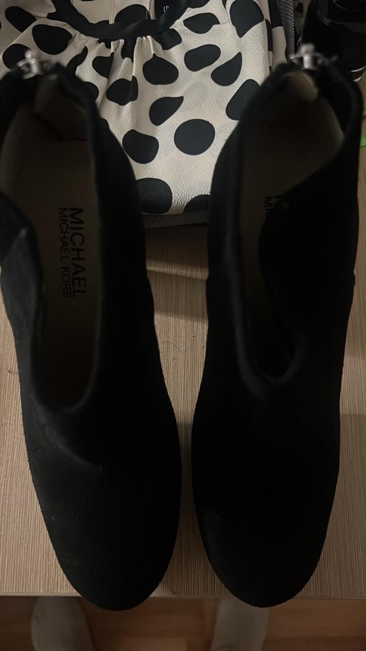 Чёрные туфли-лодочки Michael Kors, размер 37,5