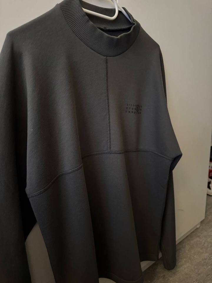 MM6 Maison Martin Margiela