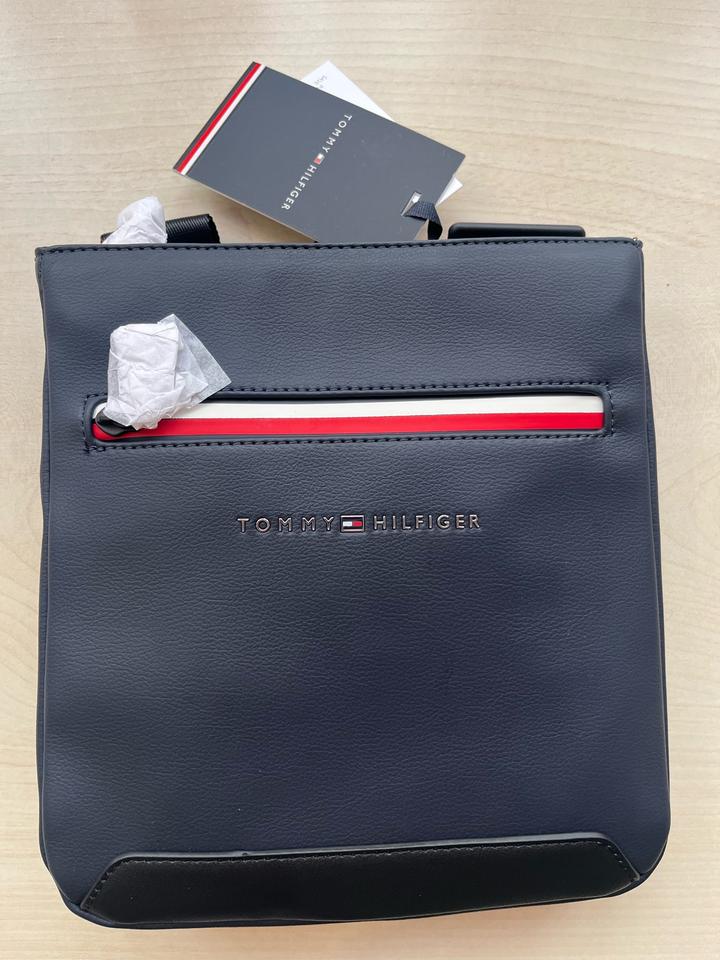 Tommy Hilfiger