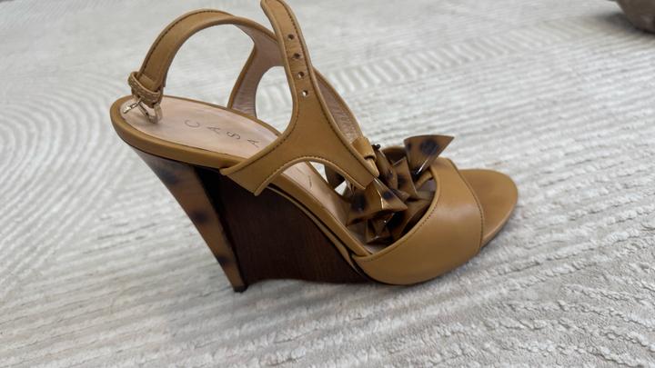 Босоножки Casadei на танкетке
