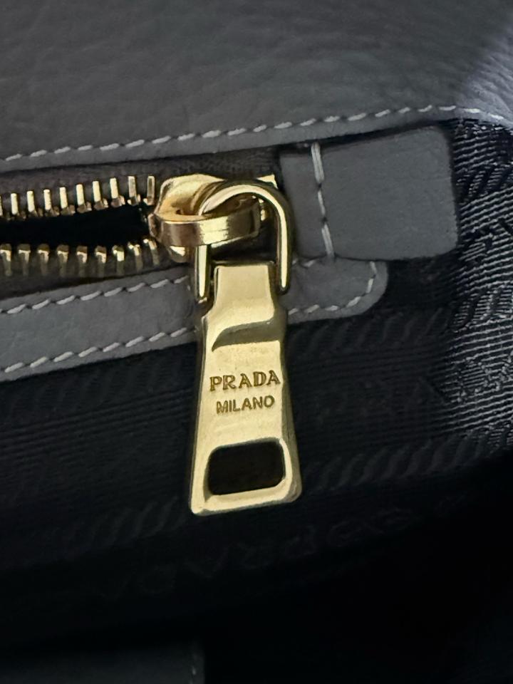 🖤 Продам оригинальную сумку Prada Vitello Phenix Tote (цвет Argilla/Marmo)