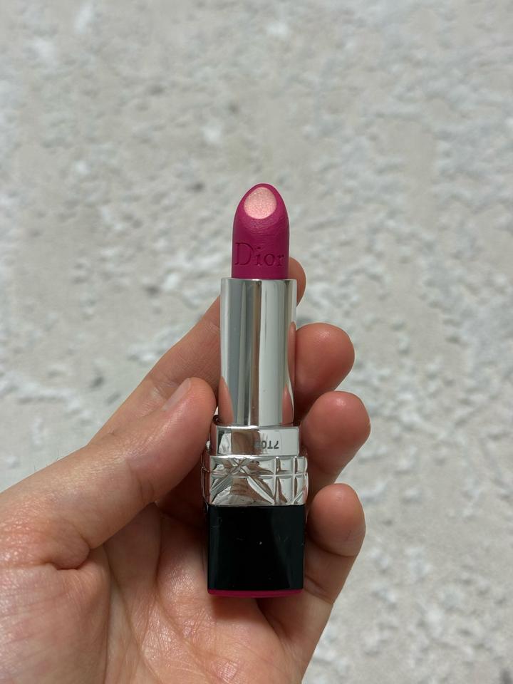 помада Dior 582 Spicy Sweet