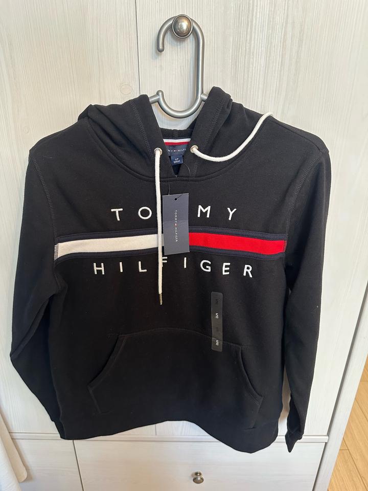 Tommy Hilfiger