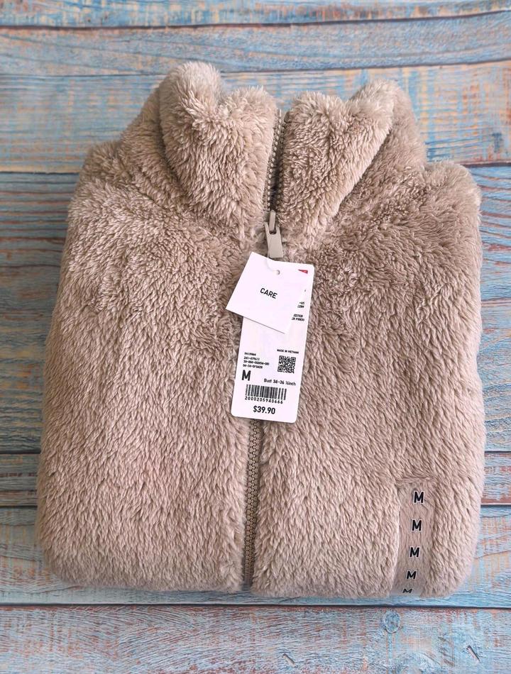 плюшка толстовка Uniqlo