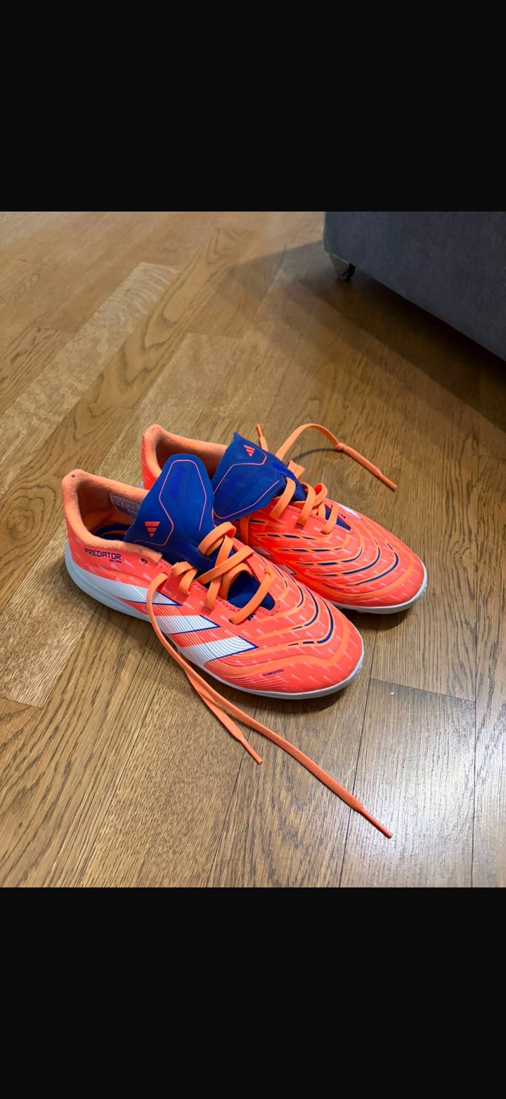 Adidas Бутцы для мальчиков найк