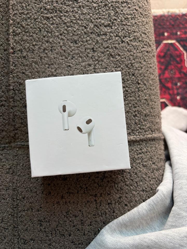 Наушники Apple AirPods 3rd generation