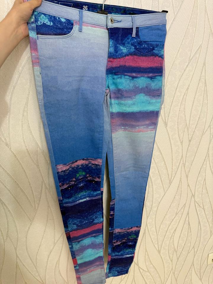 Levi's