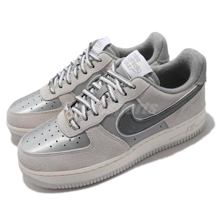 Продам оригинальные кроссовки Nike Air Force 1