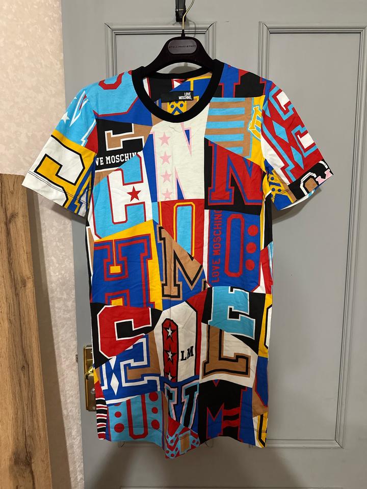 Love Moschino