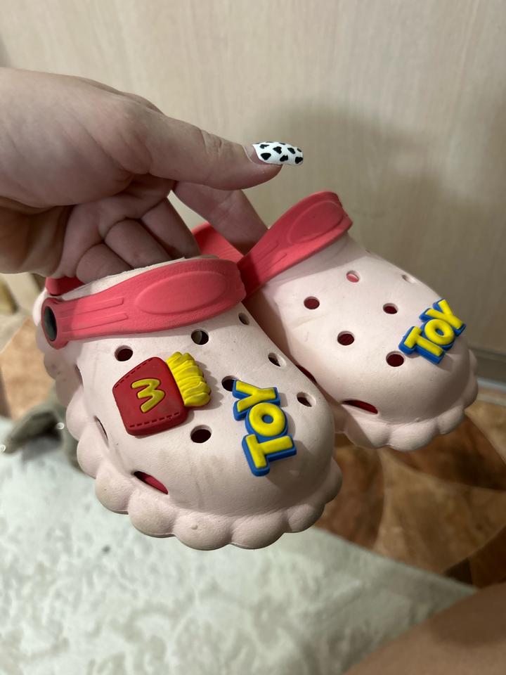 Crocs