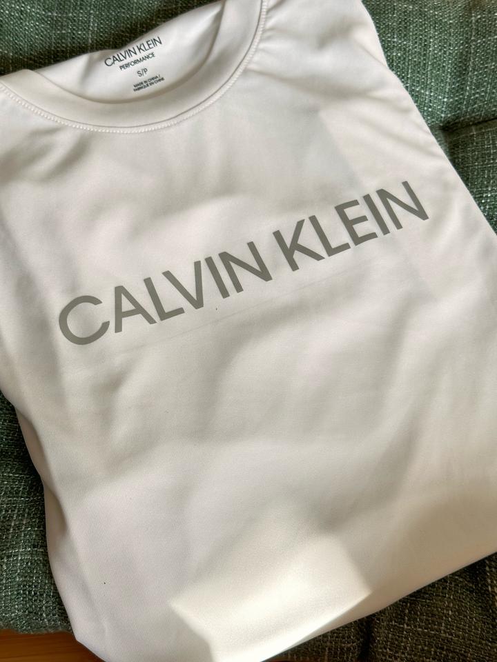 Футболка Calvin Klein