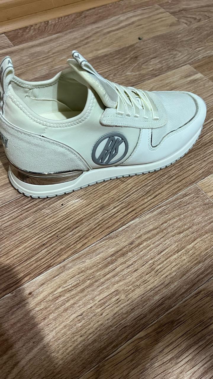 DKNY