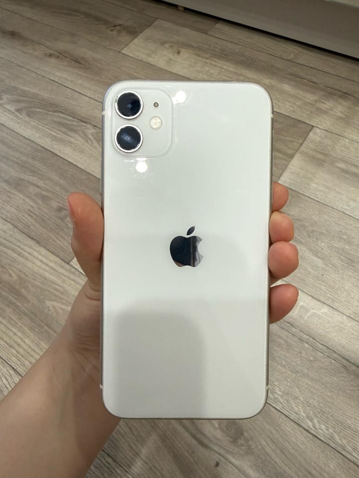 Смартфон Apple iPhone 11