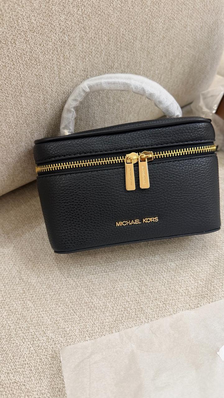 Сумка-шкатулка Michael Kors