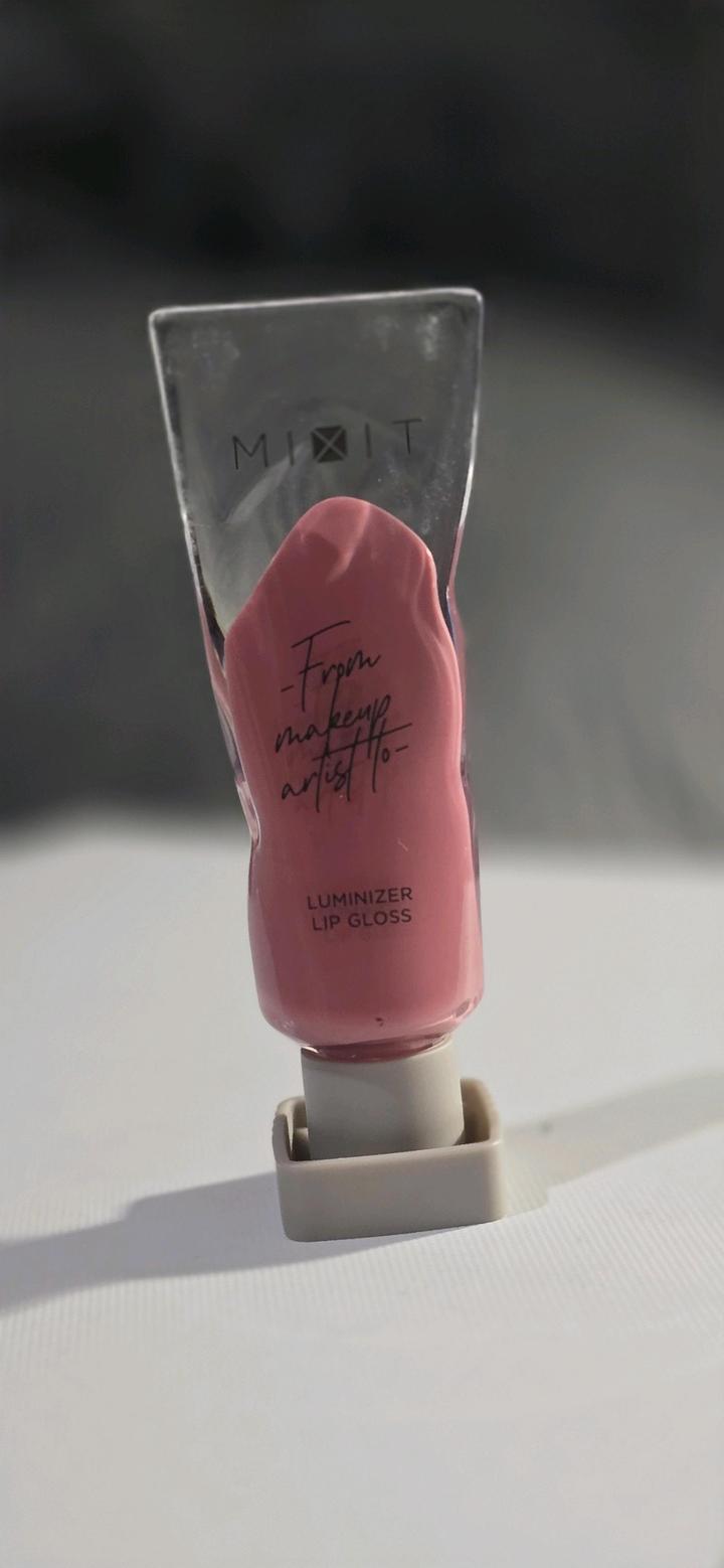 Блеск для губ Mixit