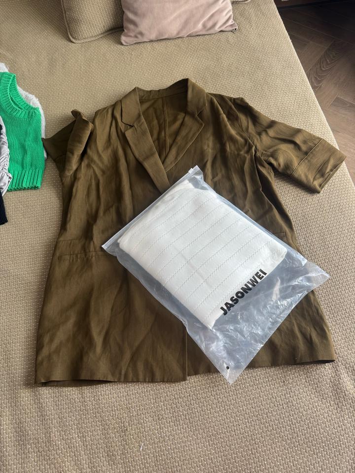 Massimo Dutti Платье трикотажное и жакет