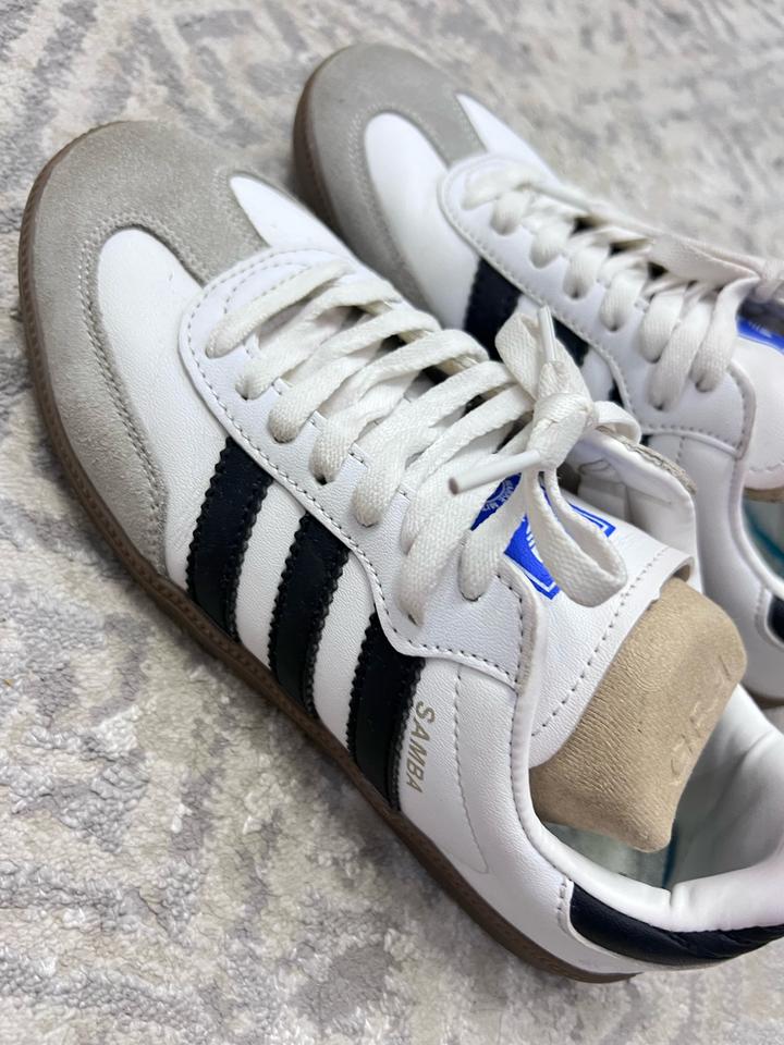 Кроссовки adidas Samba