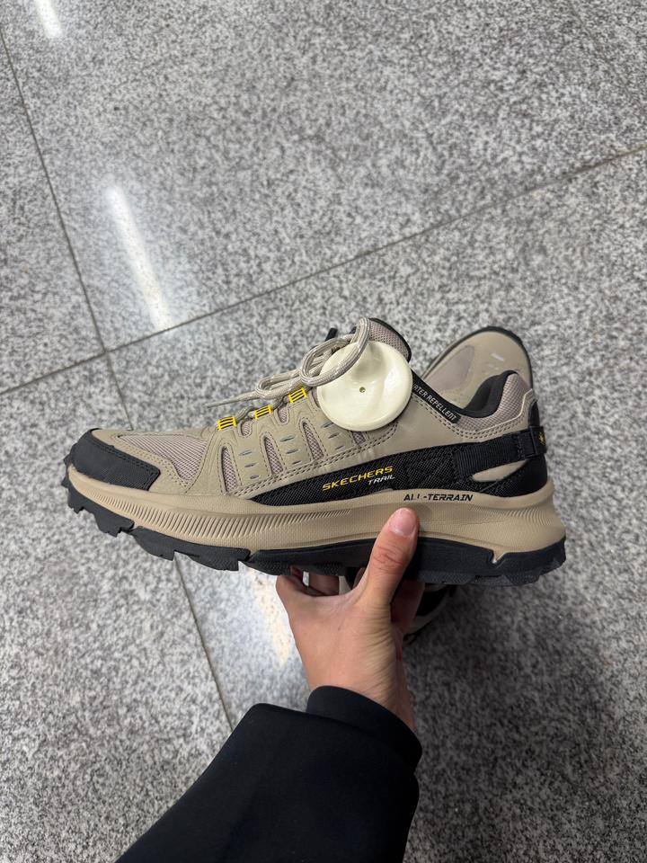 Кроссовки Skechers