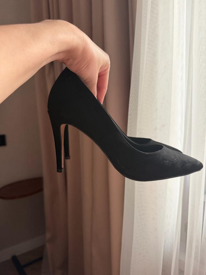 Stuart Weitzman