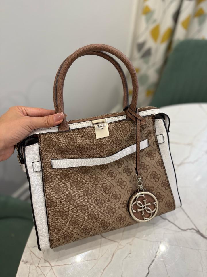 Сумка Guess