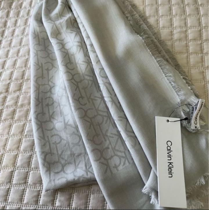 Палантин Calvin Klein