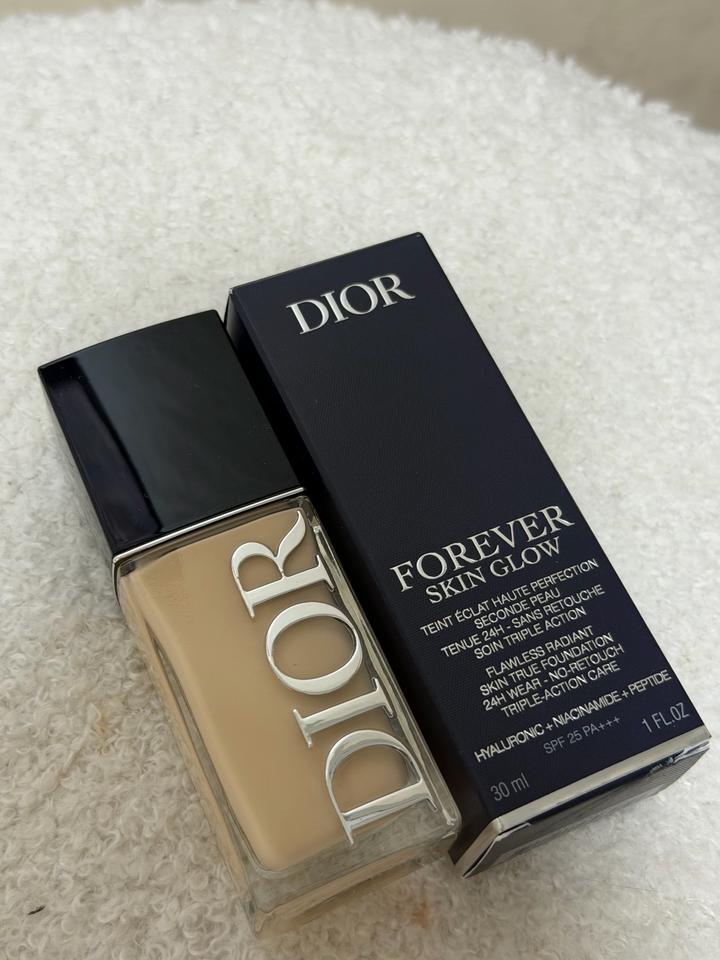 Тональный крем Dior Forever Skin Glow 0N