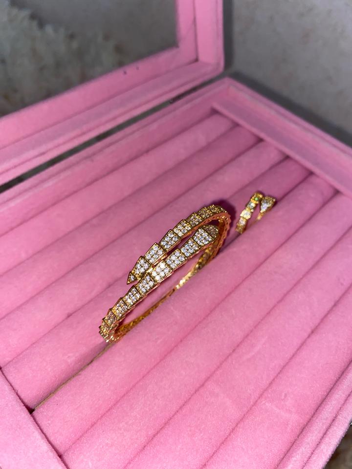 Нет бренда